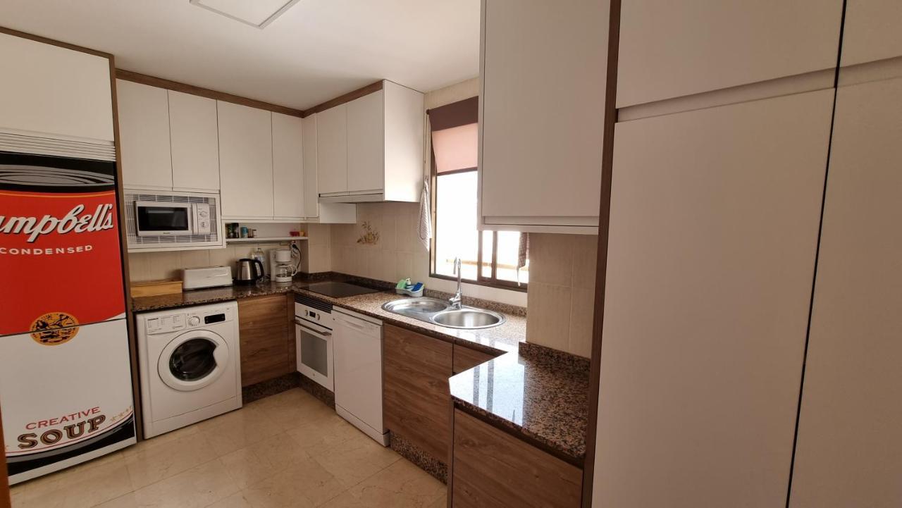Atico Con Terraza Y 2 Habitaciones En Casco Antiguo Benidorm Exterior foto